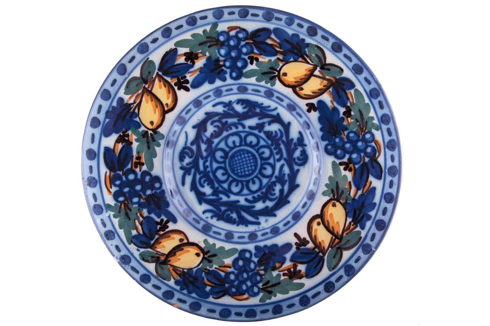 Ceramica_antica_piatto_da_parata_parete_dipinta_mano